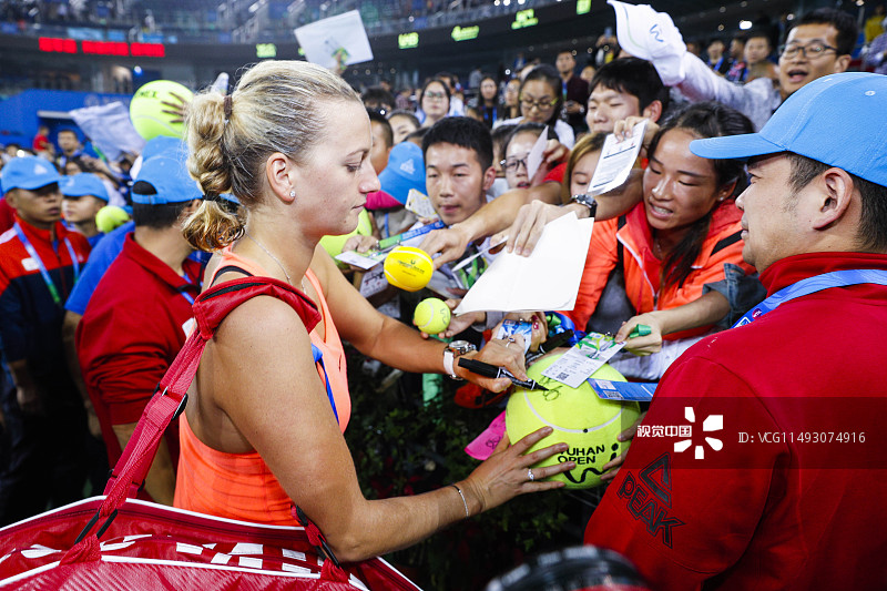 2016武汉网球公开赛女单决赛颁奖仪式:科维托